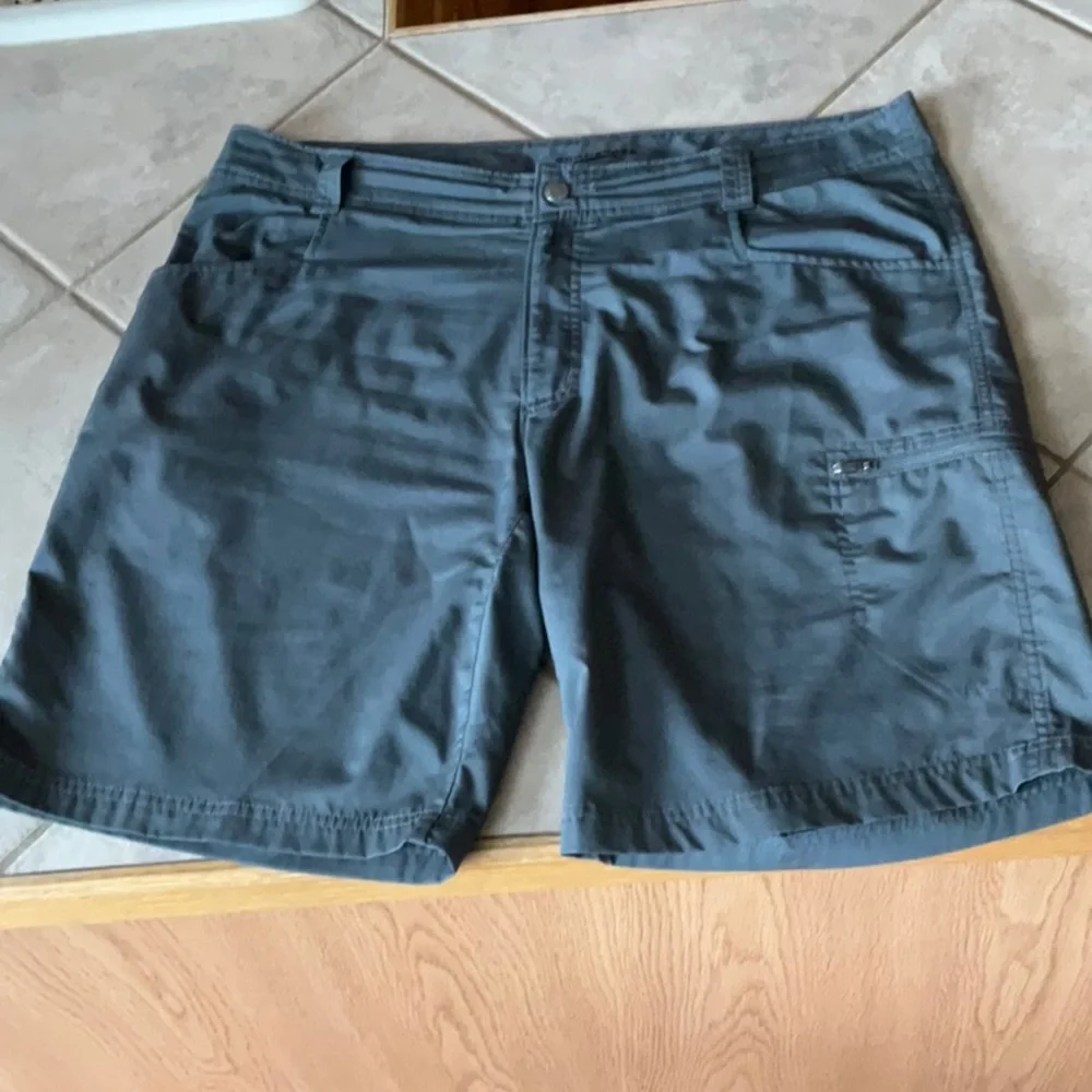 Columbia Men’s Omni shade Shorts - Picture 3 of 9
